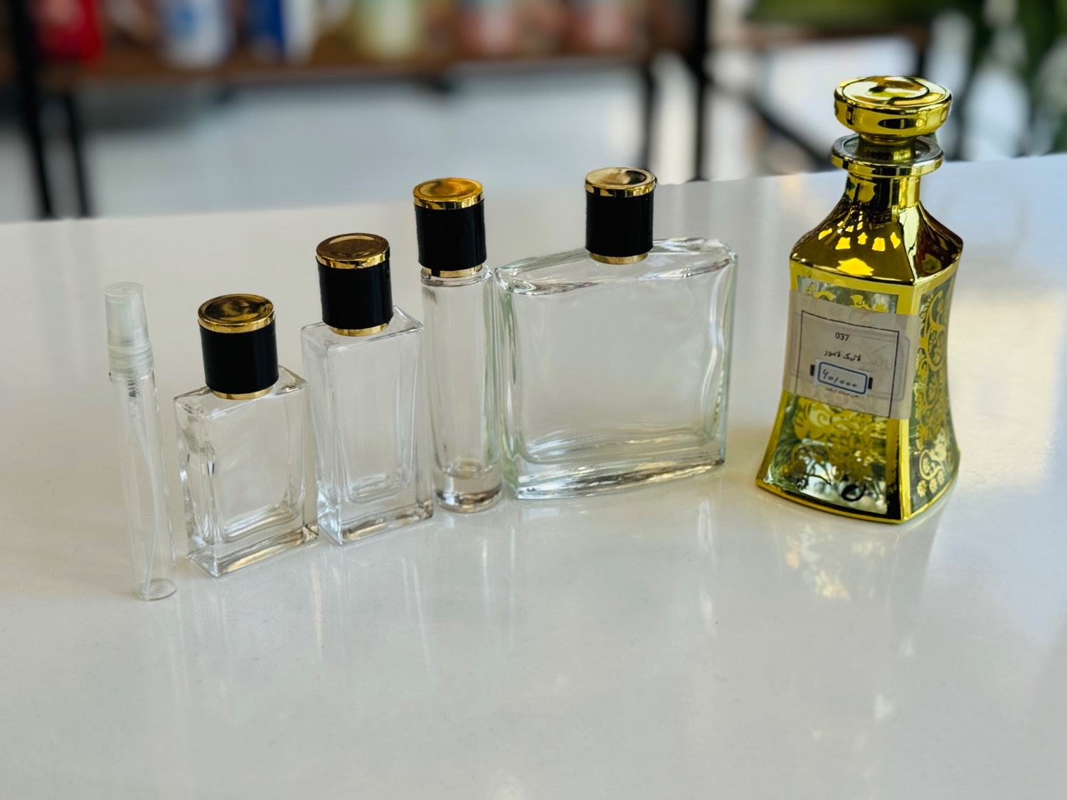 عطر لالیک لامور