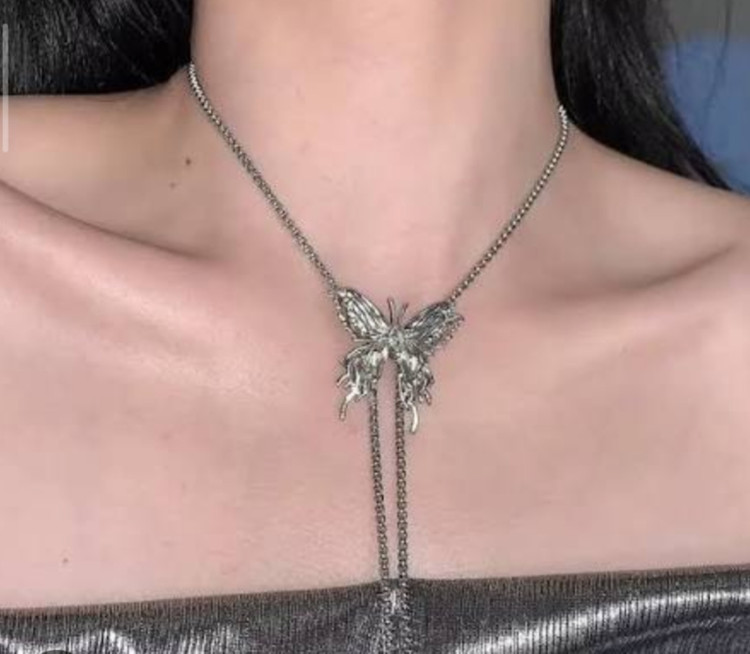 گردنبند و زنجیربدن آسانسوری پروانه