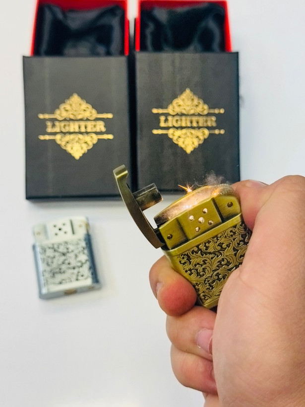 فندک بنزینی طرح گل لایتر